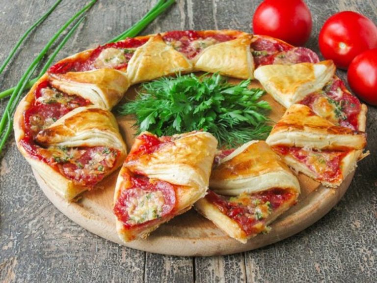 Рецепт Пиццы С Колбасой Сыром И Помидорами