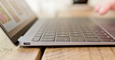 Огляд найтоншого і легкого 12-дюймового ноутбука Apple MacBook (2016)