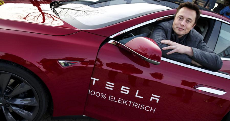Генеральный директор Tesla Элон Маск потратит $1 миллиард на робота-домохозяйку