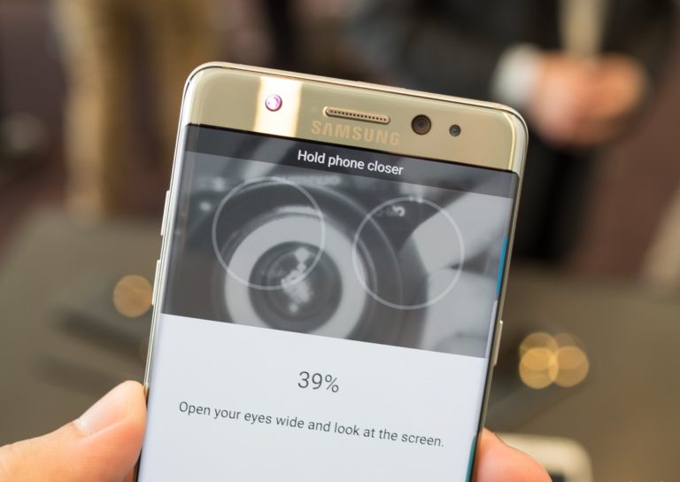 Samsung Galaxy Note 7-сканер радужной оболочки глаза