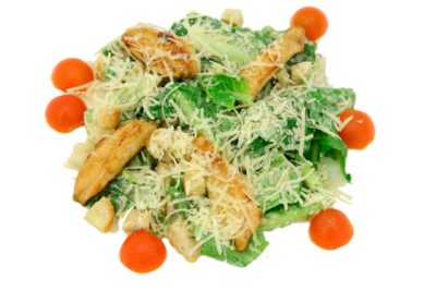  Простой салат Цезарь с курицей и сухариками