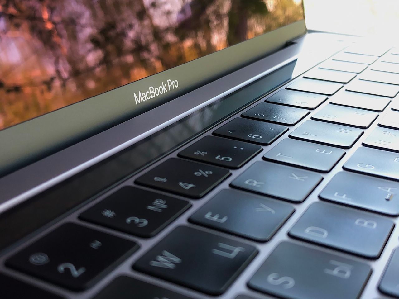 ноутбук Apple