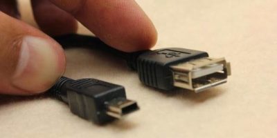 Полезный лайфхак_как подключить флешку к смартфону - переходник под флешку