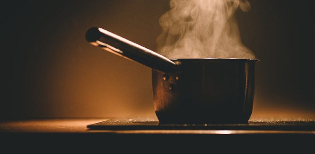 Разбираемся в кухонных плитах: как выбрать печку?
