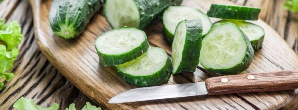 Зеленый и пупырчатый: 7 рецептов для тех, кто не знает, что делать с огурцами
