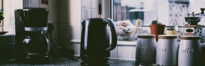 Согревайтесь чаем и кофе этой осенью: лучшие электрические чайники в 2018 году