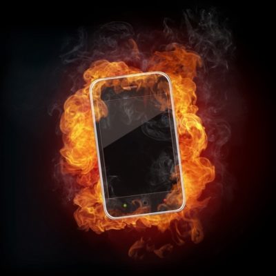  смартфон в огне