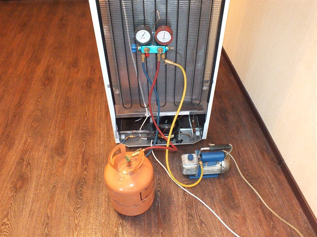 Заміна термостата | Ремонт холодильників у Львові провел диагностику своей машины