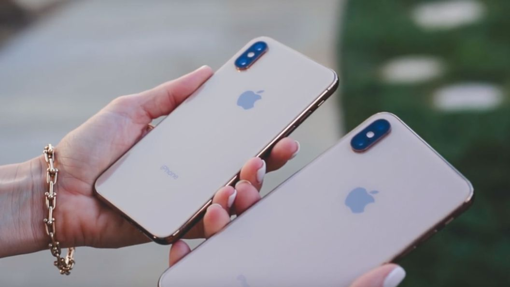 Apple iPhone XS против Apple iPhone X