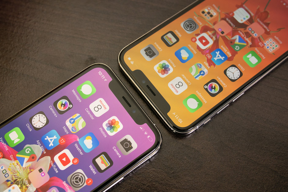 Apple iPhone XS против Apple iPhone X - дисплеи двух смартфонов