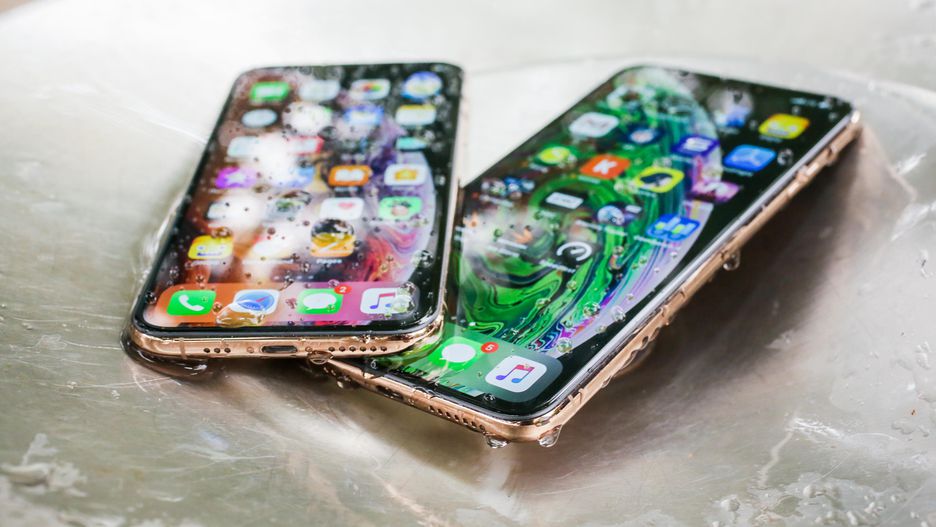 Обзор Apple iPhone Xs и Xs max - смартфоны в воде