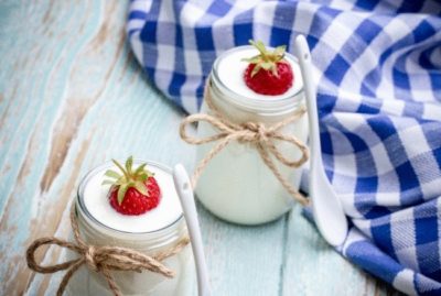 Переваги домашнього йогурту