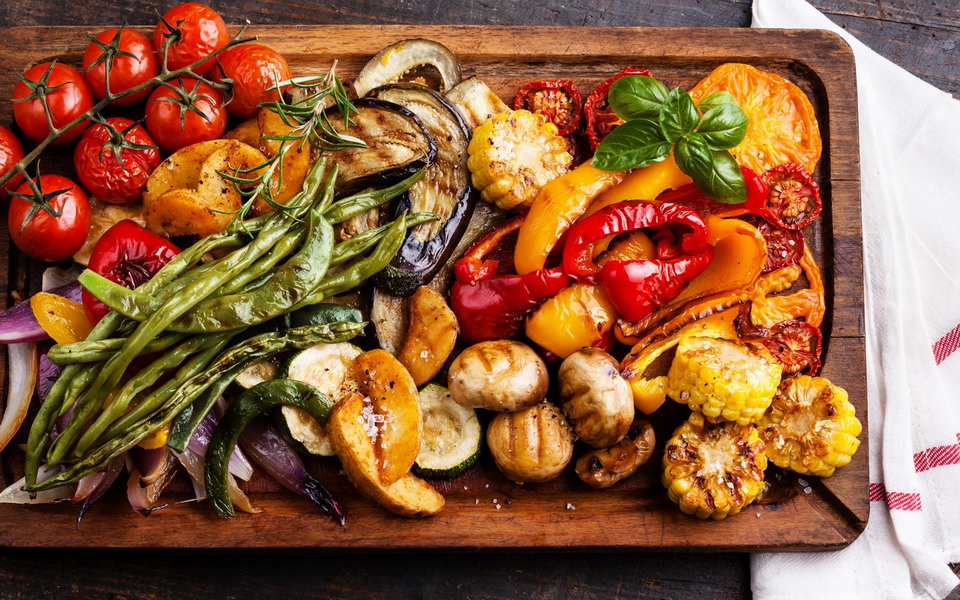 Пикник в стиле ЗОЖ: 4 идеи вегетарианских шашлыков