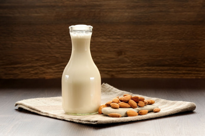 Миндальное молоко-полезные свойства