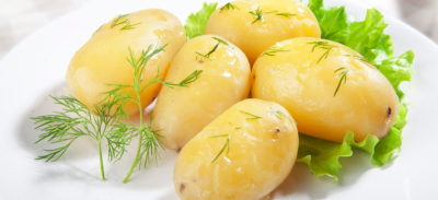 Як правильно варити молоду картоплю