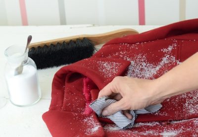 Как почистить драповое пальто