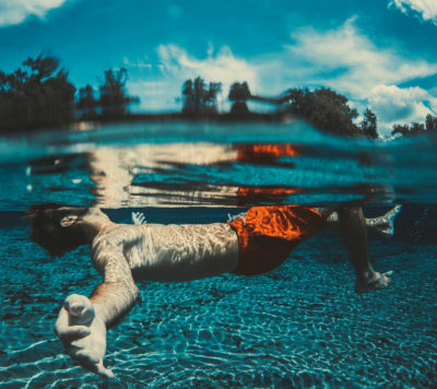 Научиться плавать взрослому: Баланс на воде