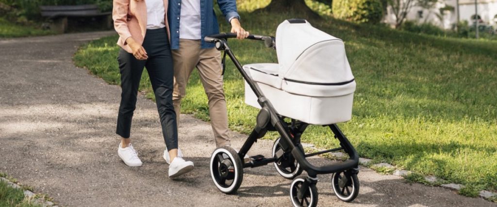 Для малюків- коляска Bosch з мотором
