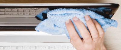 Як правильно чистити екран ноутбука? Основні правила і корисні поради по догляду за ноутами
