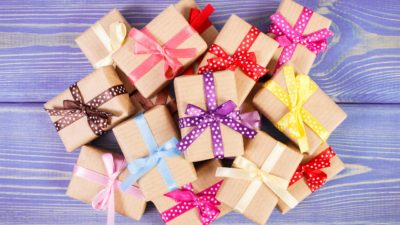 Як красиво упакувати подарунок? 10 ідей