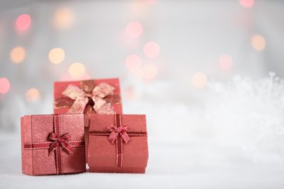 Что подарить родителям на Новый Год – топ подарков