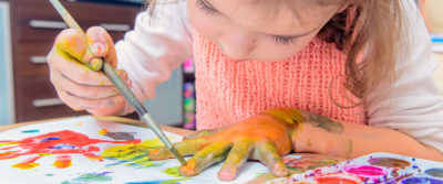 Іграшки для творчості дівчаткам — розвиваємо креативність у дитини