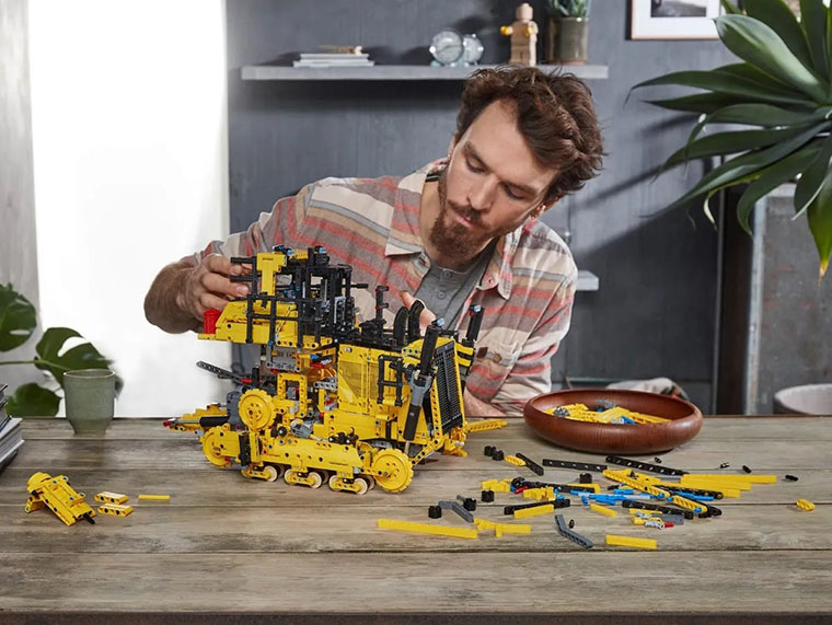 LEGO Technic Бульдозер Cat D11
