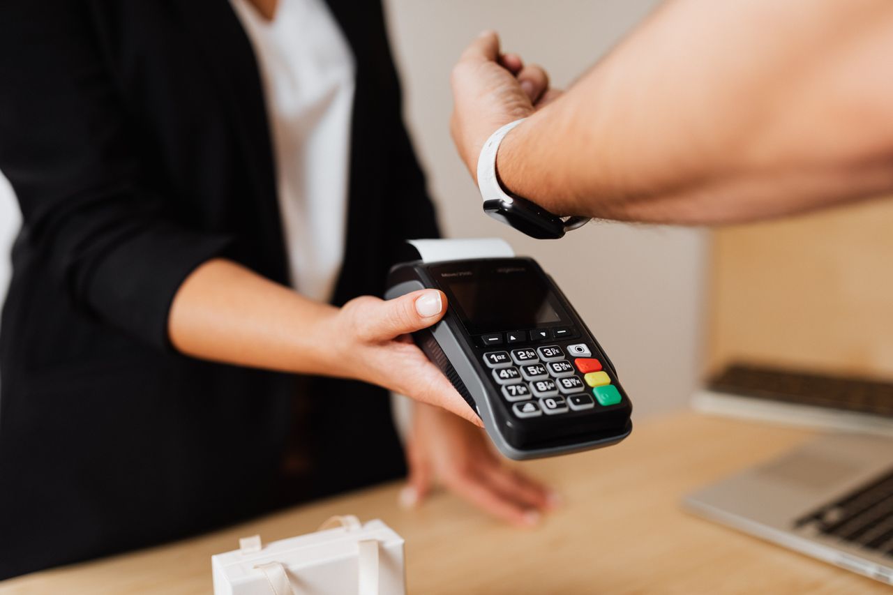 смарт часы с nfc