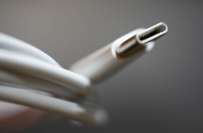Зарядка USB Type-C — как работает и что может? Узнайте больше о полезной технологии!