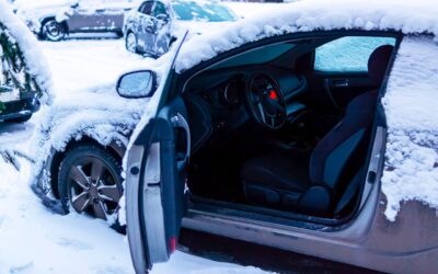 7 речей, які не можна залишати в машині на морозі